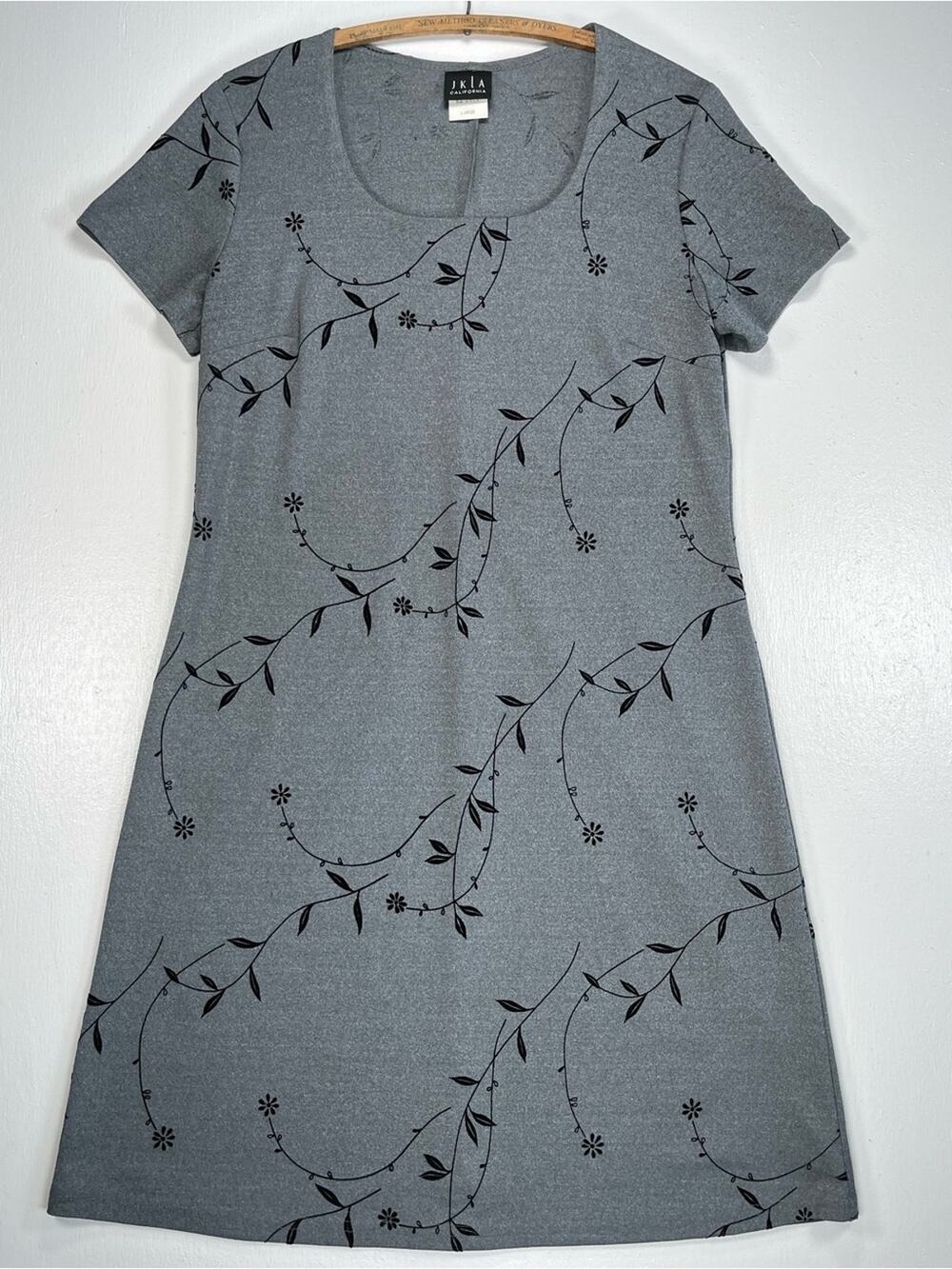 Vintage 90’s Minidress Large Gray and Black Floral Vine Short Sleeve Scoop Neck